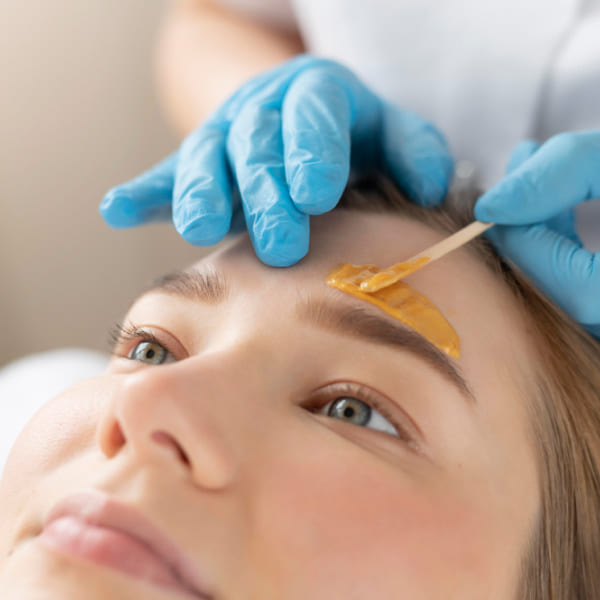 les-erreurs-les-plus-frequentes-en-epilation-des-sourcils